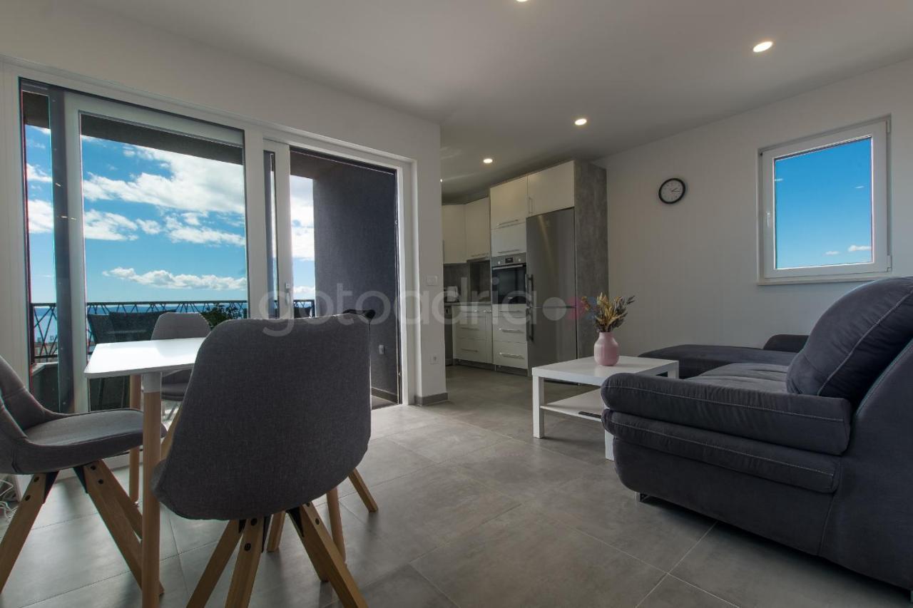 Sea View Apartments Diana Makarska Exteriör bild