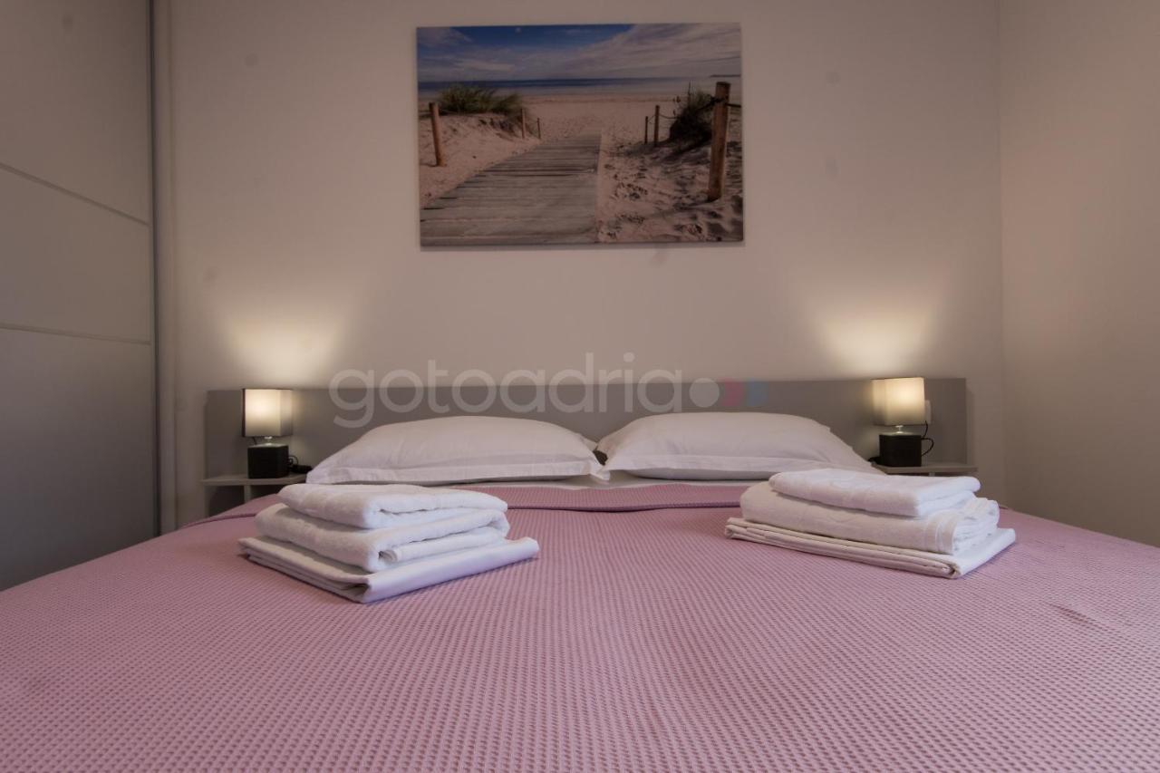 Sea View Apartments Diana Makarska Exteriör bild